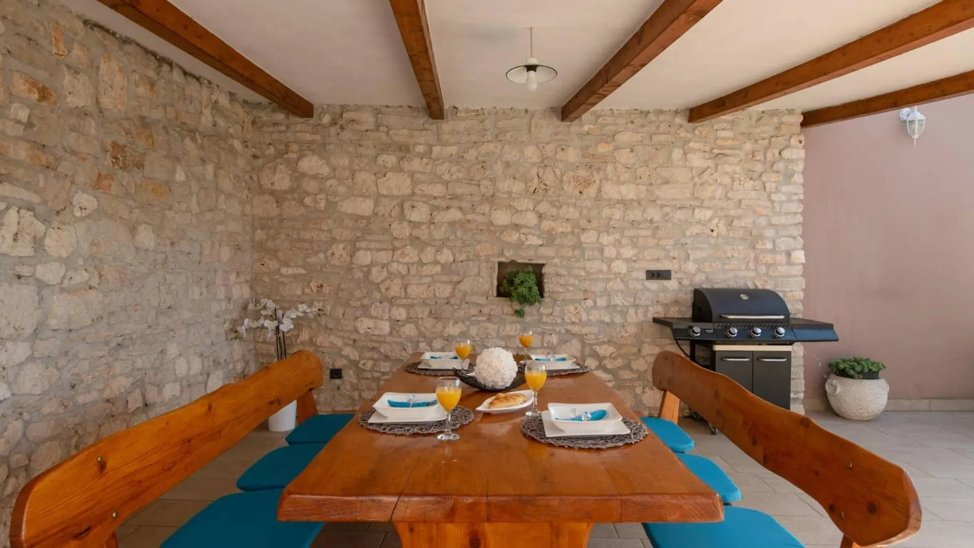 Amazing Villa Lara With Private Pool By Wiibuk Marcana Croatia