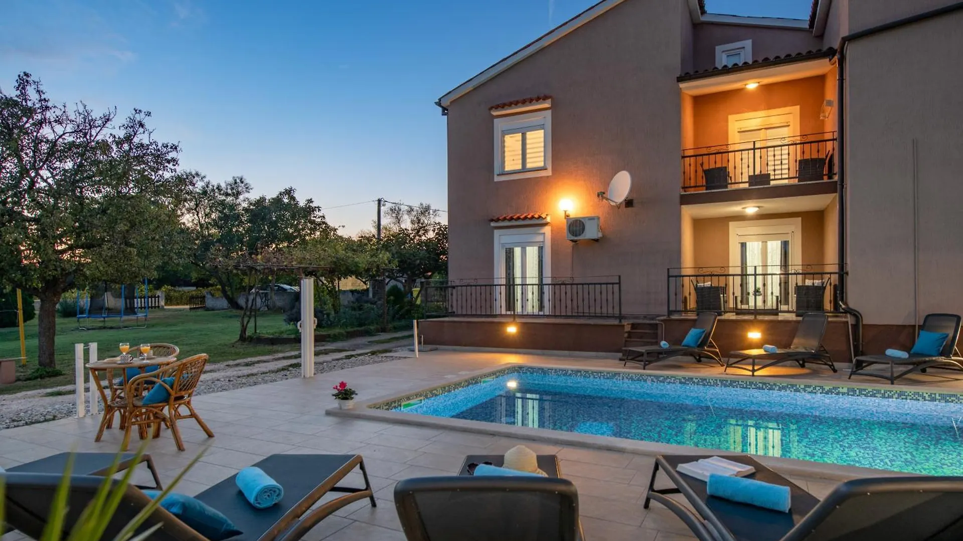Amazing Villa Lara With Private Pool By Wiibuk Marcana